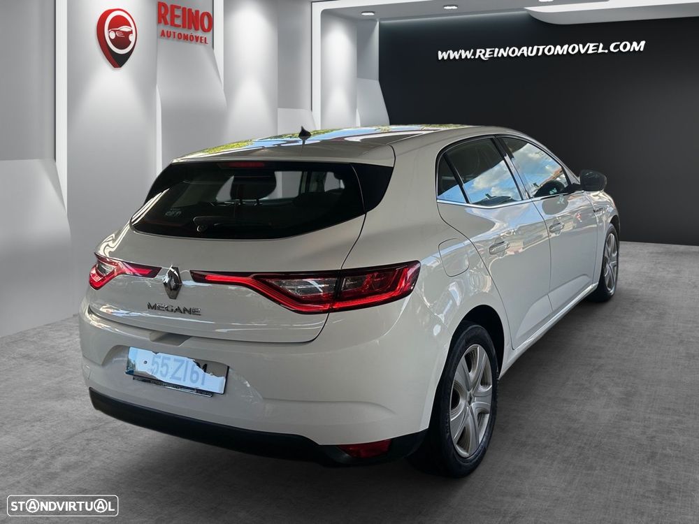Renault Mégane 1.5 Blue dCi Zen - 4