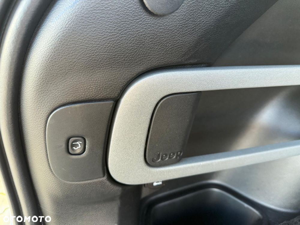 Jeep Cherokee 2.2 Multijet Active Drive I Automatik Night Eagle - 31