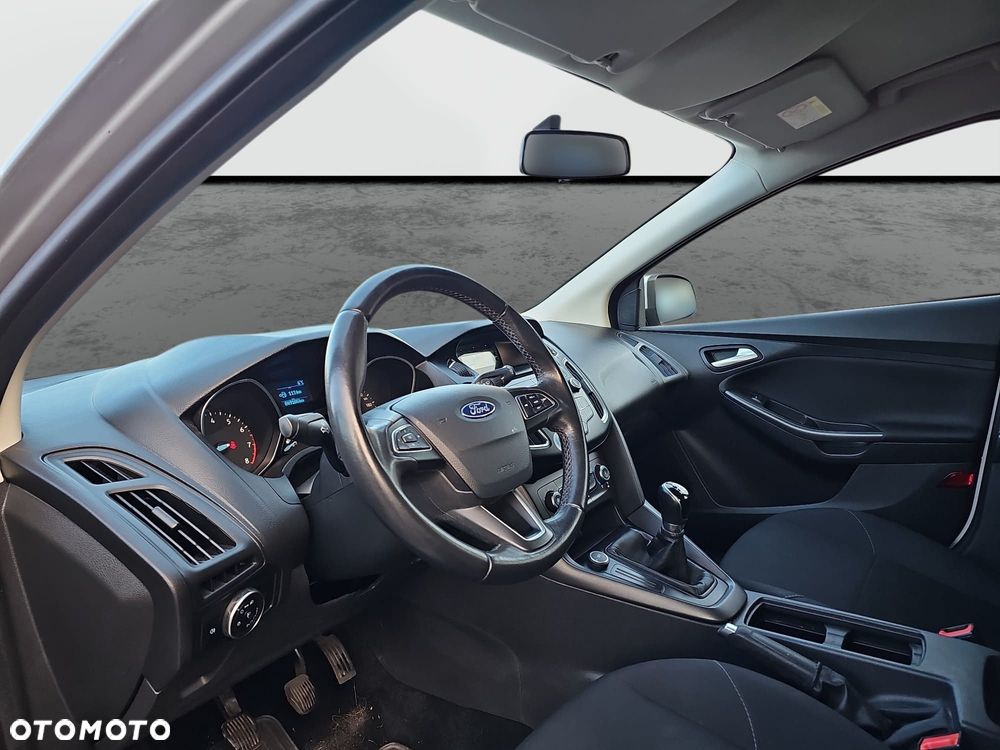 Ford Focus 1.6 Trend - 10