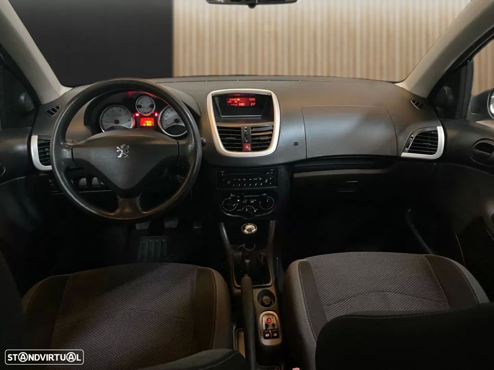 Peugeot 206+ 1.1 Urban - 8