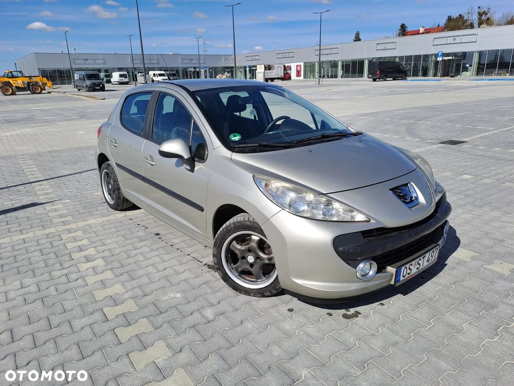 Peugeot 207 - 2