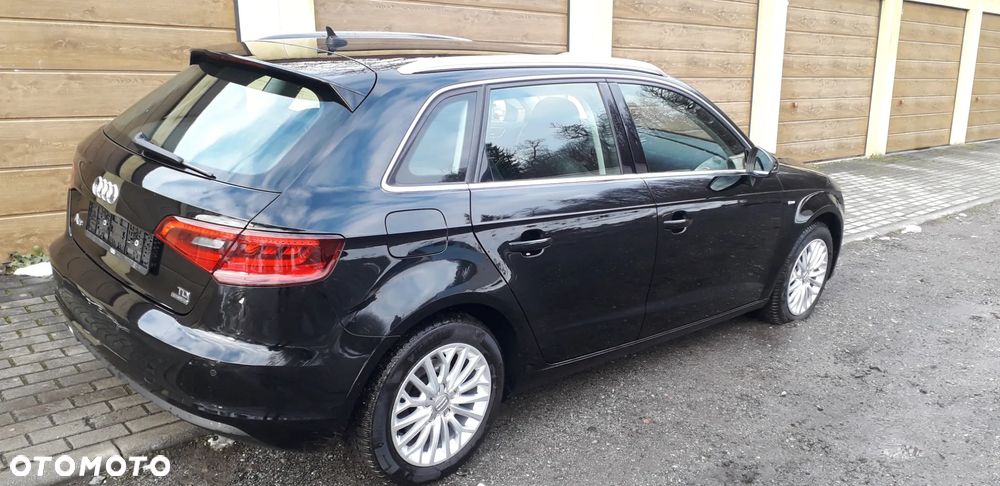 Audi A3 Sportback 2.0 TDI (clean diesel) quattro Ambiente - 6