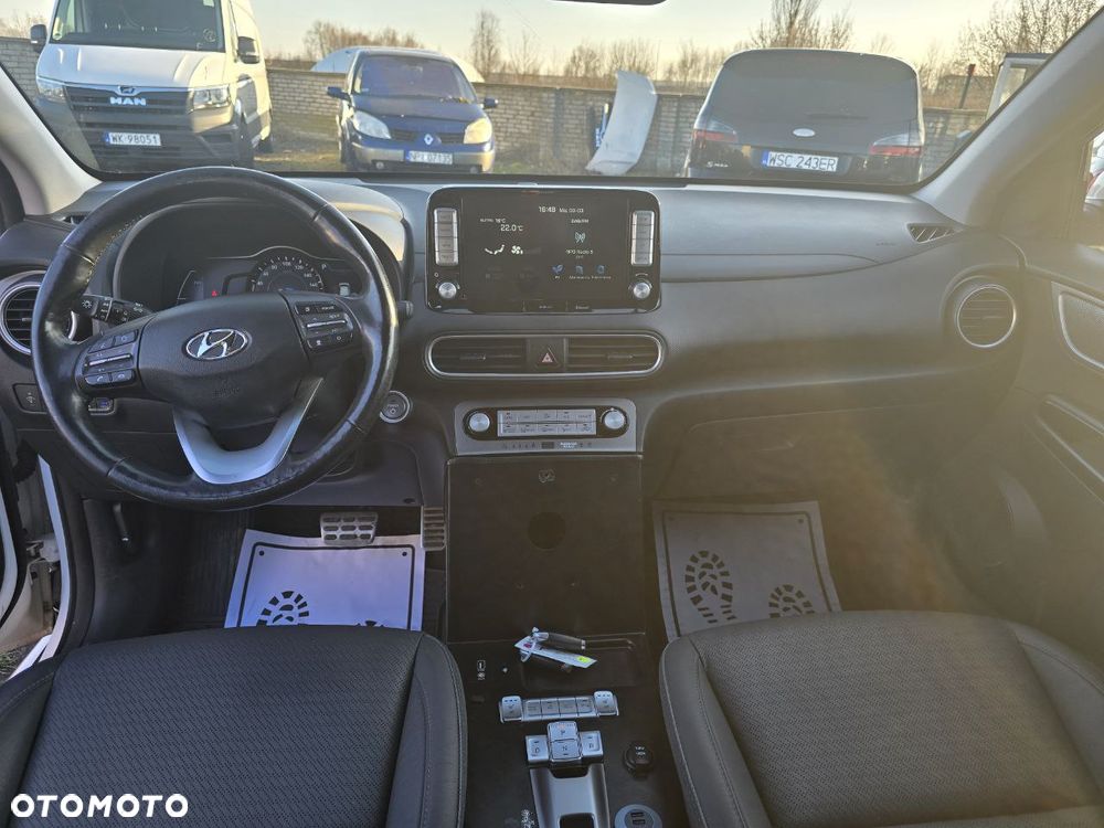 Hyundai Kona Premium - 15