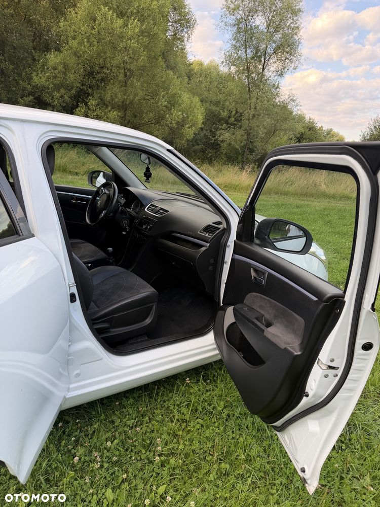 Suzuki Swift - 3