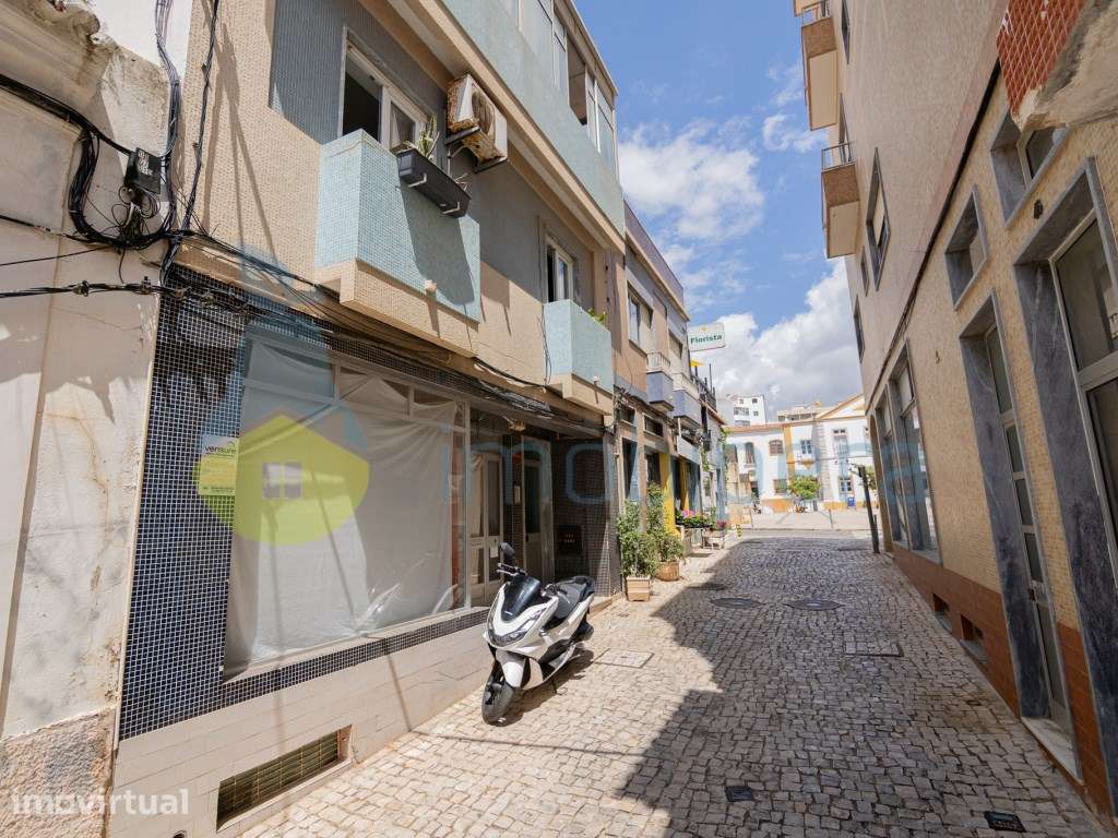 NÃO PERCA ESTA GRANDE OPORTUNIDADE! FANTÁSTICO APARTAMENTO T2 ESPAÇ... - Grande imagem: 2/28