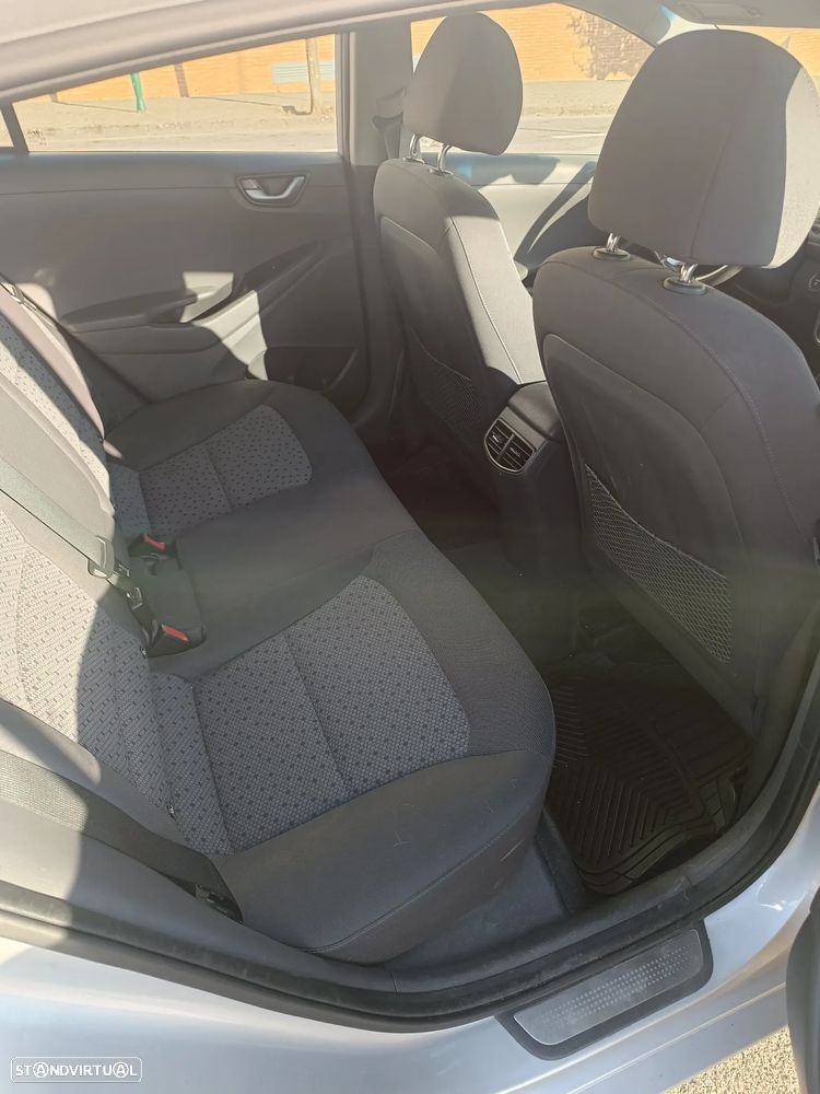 Hyundai Ioniq 28kWh Eletric Tech - 11