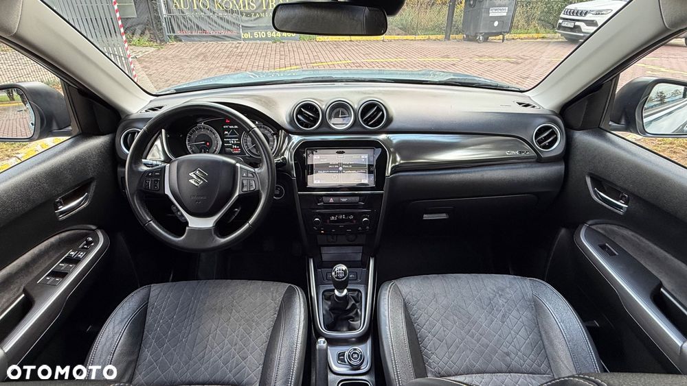 Suzuki Vitara 1.4 Boosterjet Premium 4WD - 33