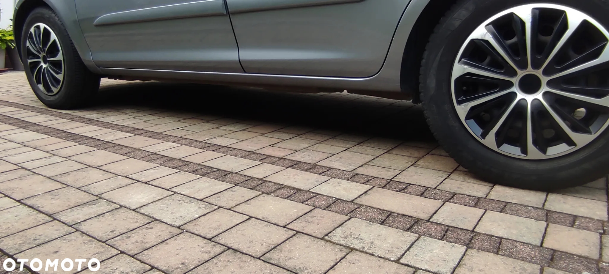 Opel Corsa 1.2 16V - 12
