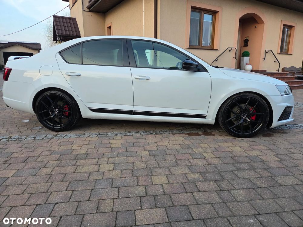 Skoda Octavia 2.0 TDI RS Challenge DSG - 8