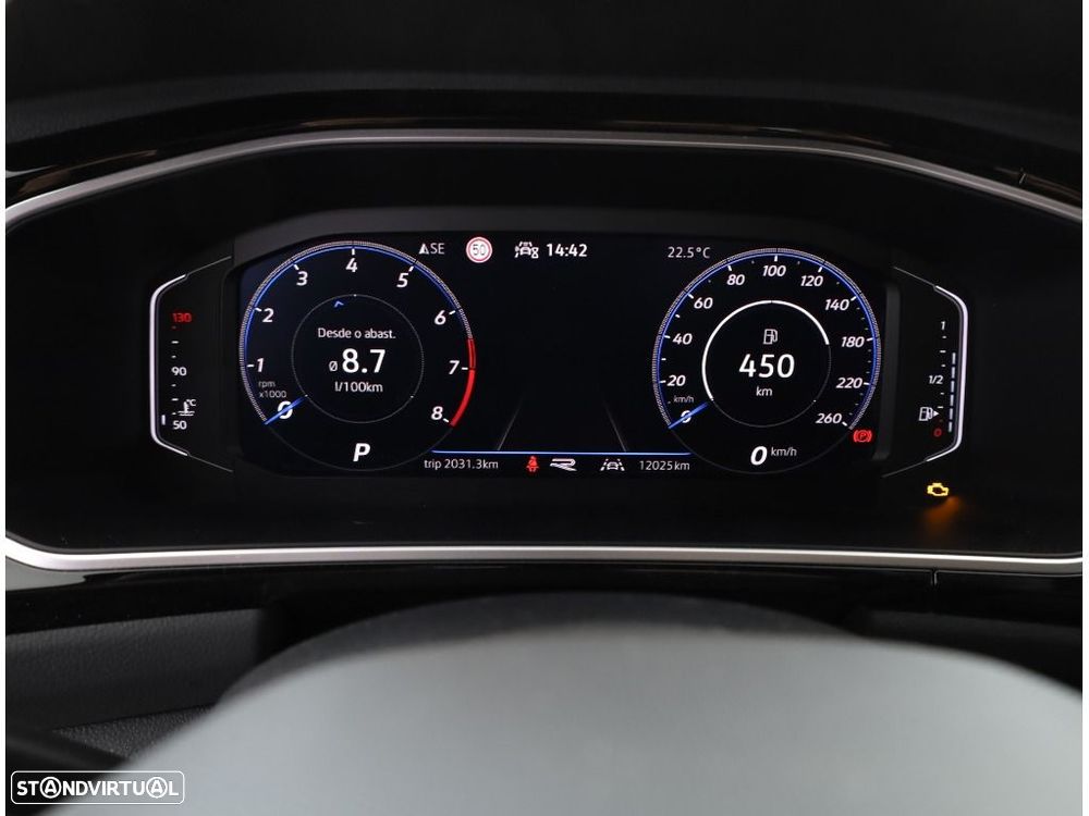 VW T-Roc 1.5 TSI R-Line DSG - 25