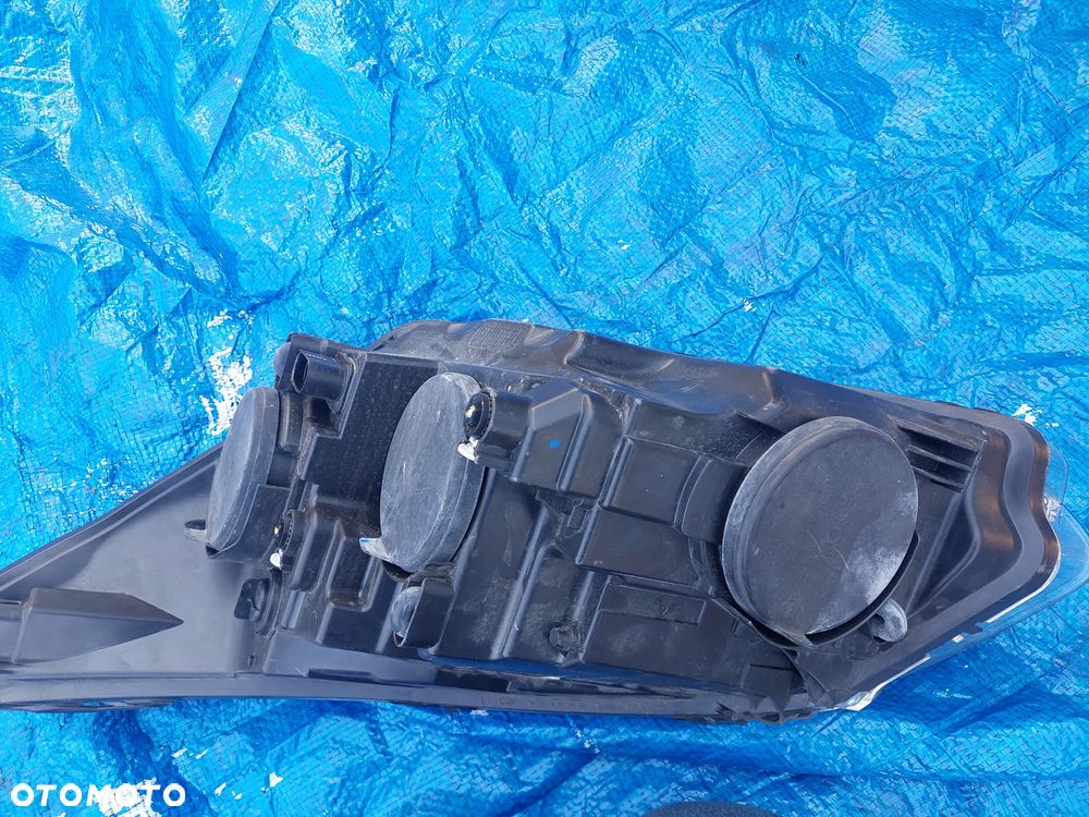 Ford Custom lampa przód reflektor L lub R - 10