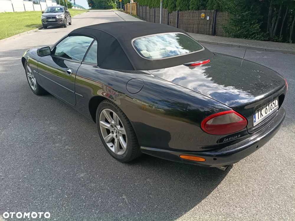 Jaguar XK8 - 19