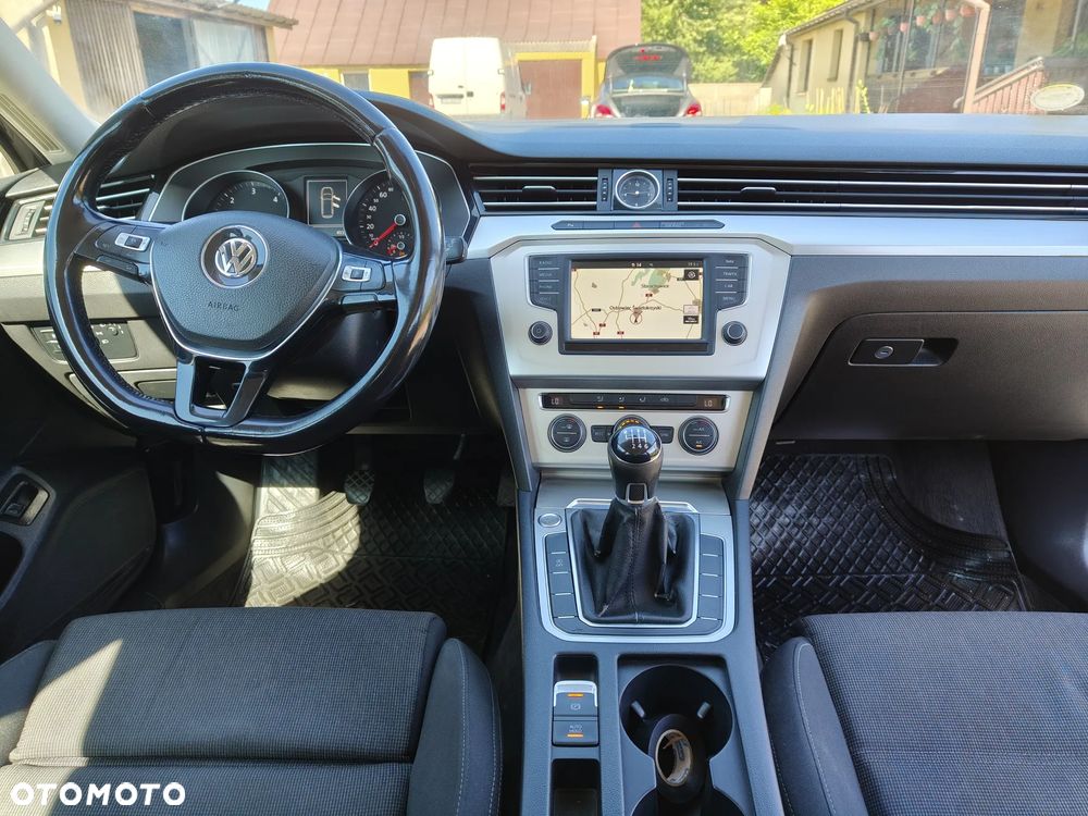 Volkswagen Passat Variant 1.6 TDI (BlueMotion Technology) Comfortline - 32