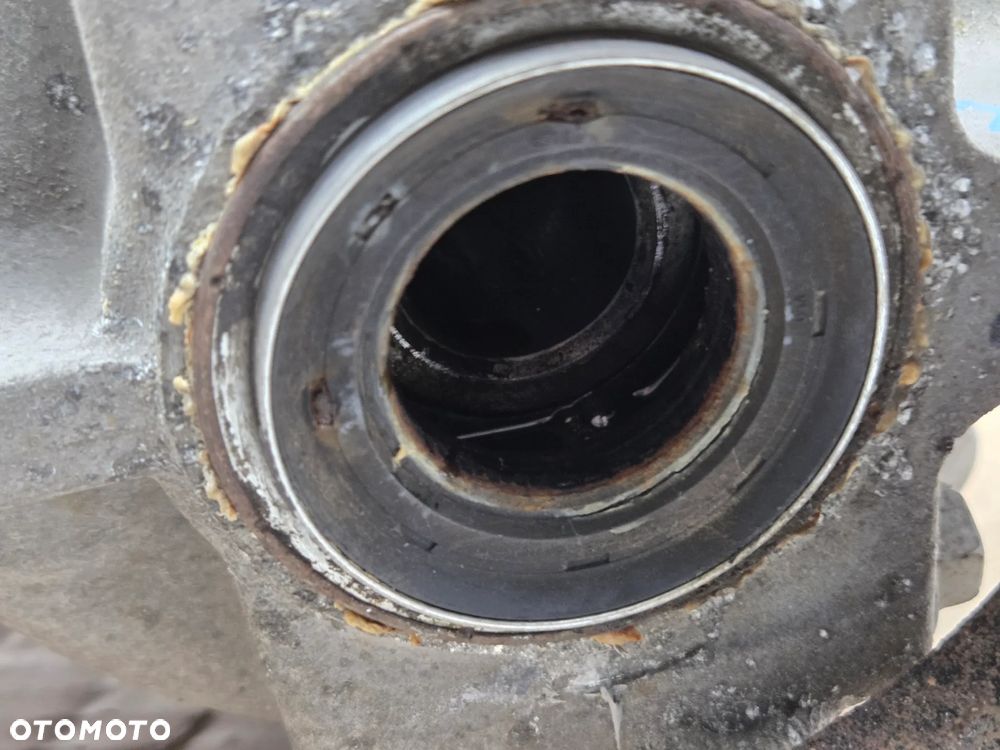 MOST TYL DYFER  TYLNY  CV6W-4B025-DF FORD KUGA II MK2 - 20