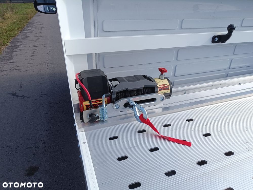 Laweta autolaweta najazd pomoc drogowa Mercedes Renault Fiat Iveco - 15