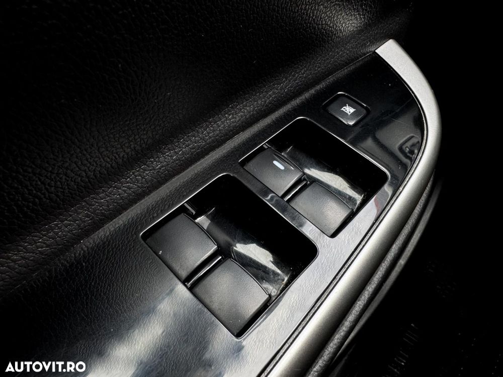 Mitsubishi l200 - 20