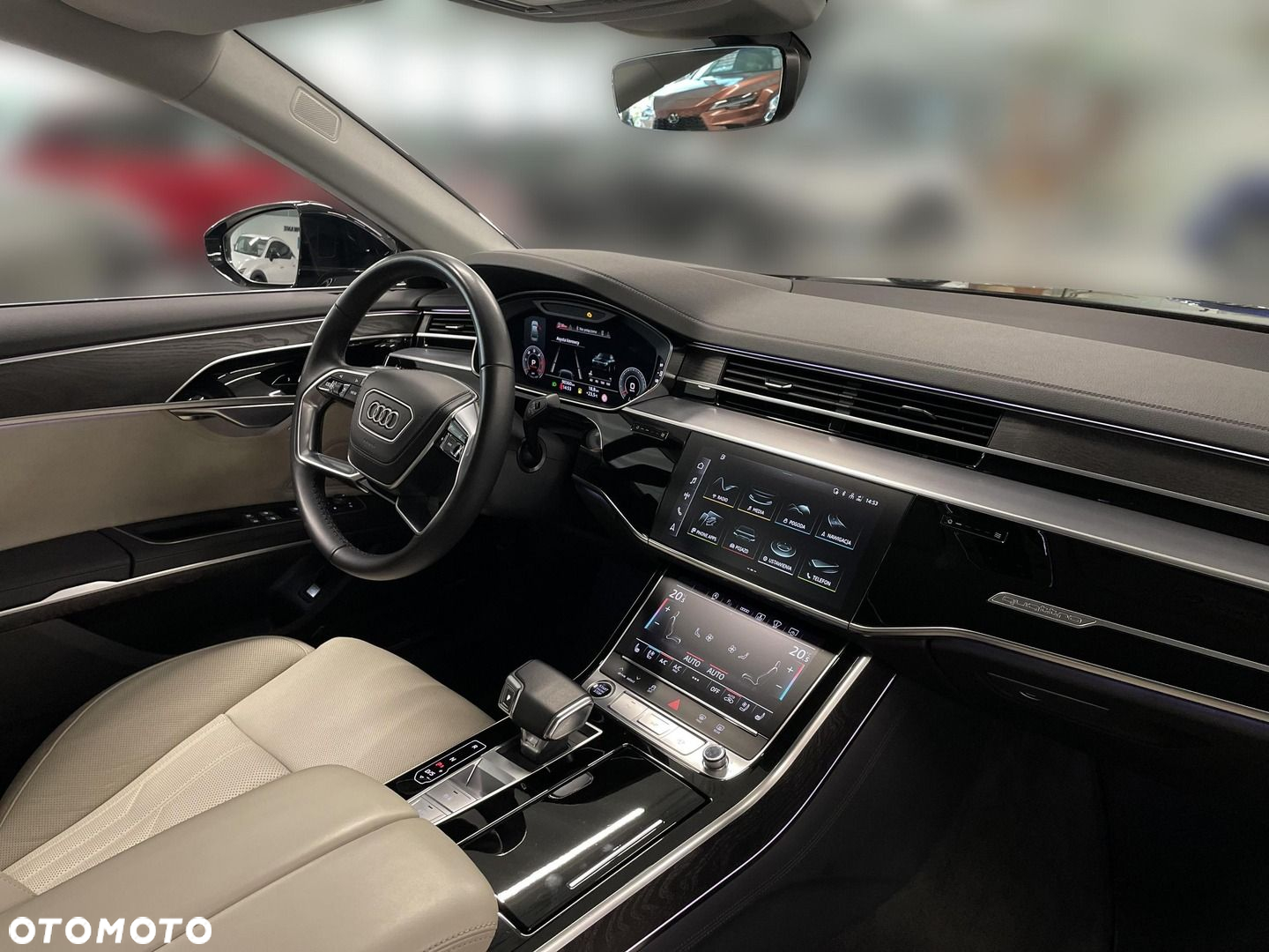 Audi A8 - 4