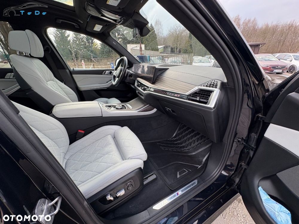 BMW X7 xDrive40i mHEV Individual Edition sport - 35