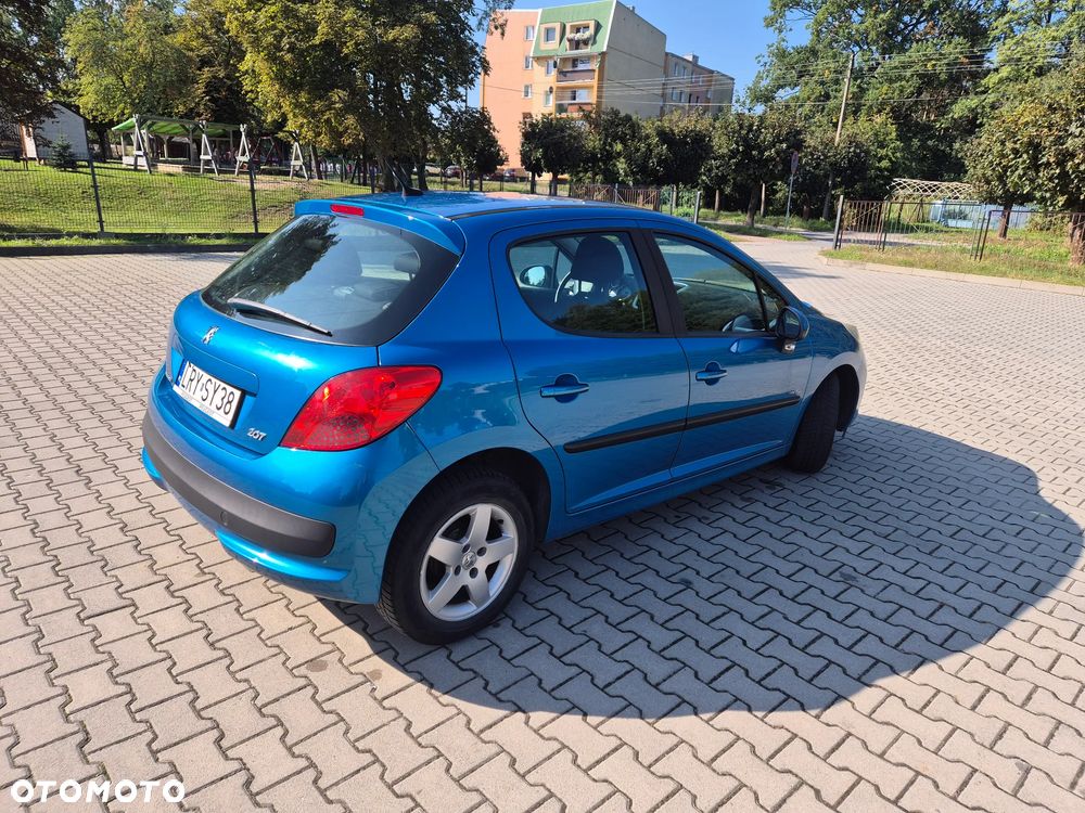 Peugeot 207 2009 photo 5