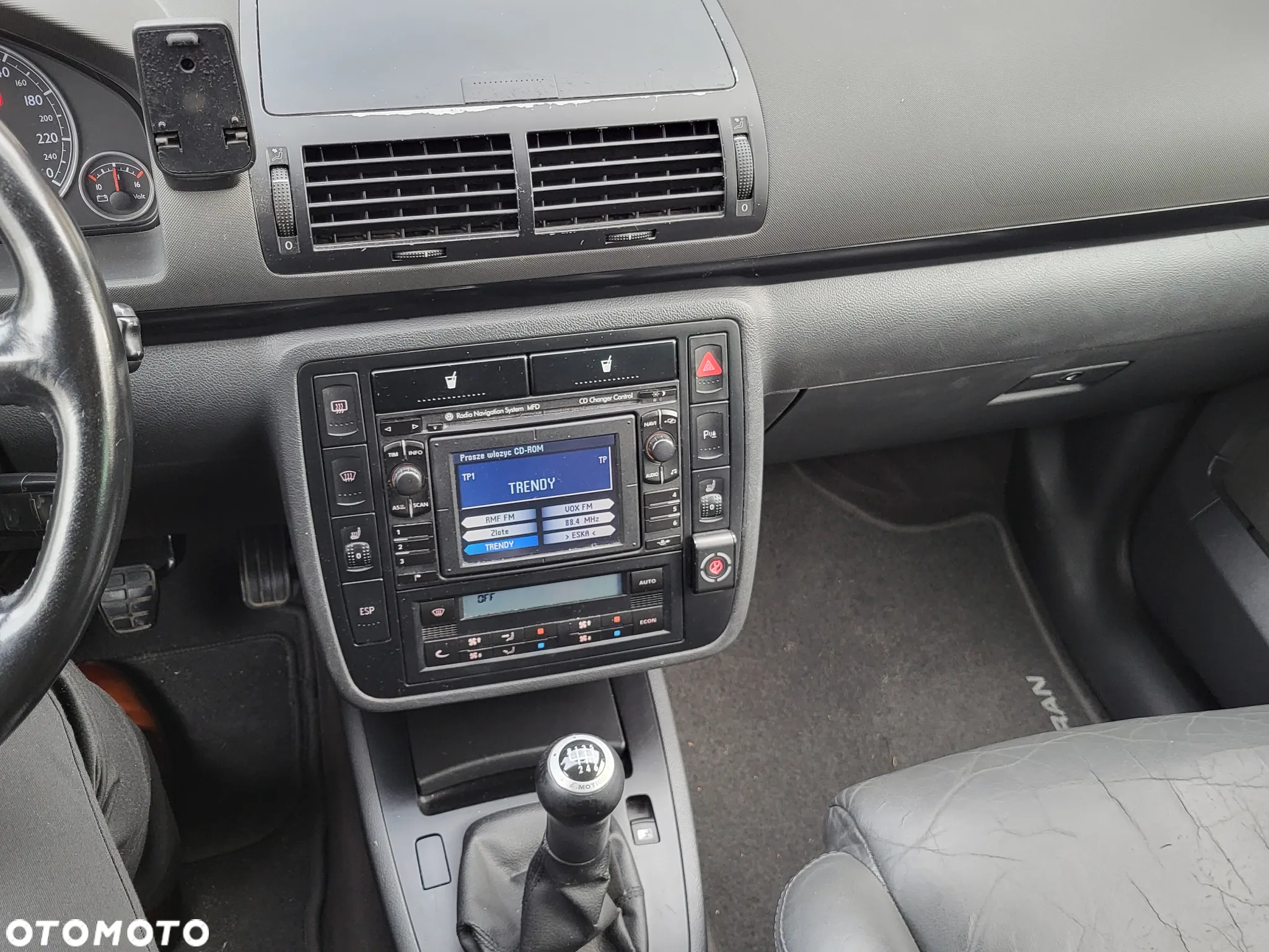 Volkswagen Sharan 2.8 V6 Highline 4Mot - 4