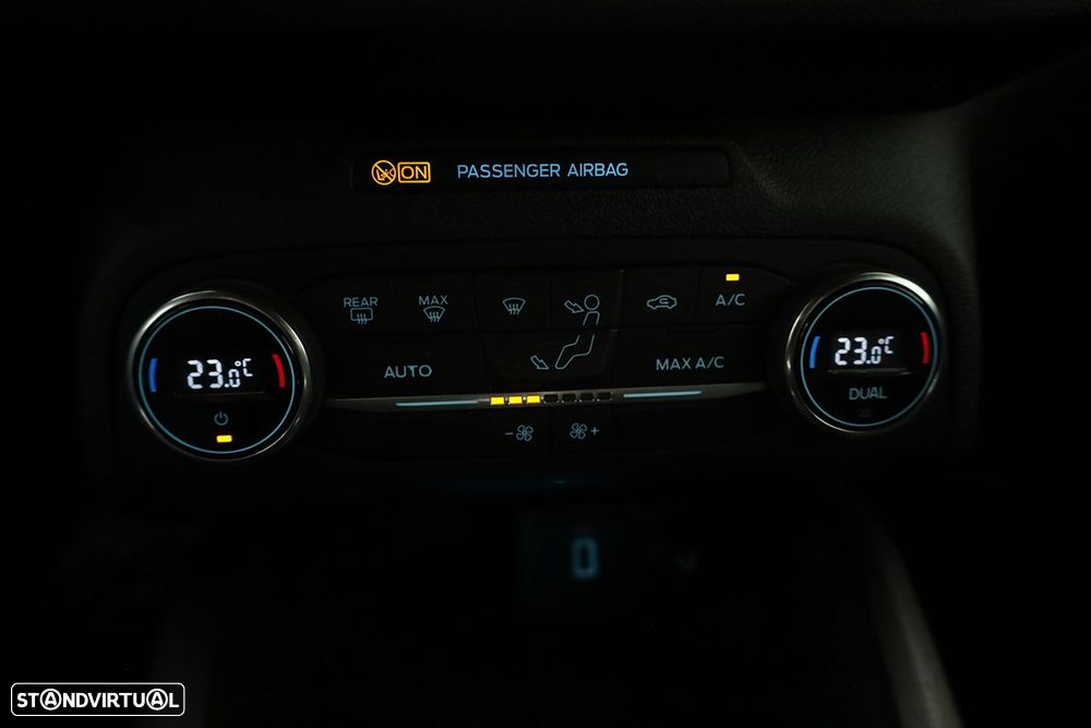 Ford Focus SW 1.0 EcoBoost MHEV ST-Line - 12