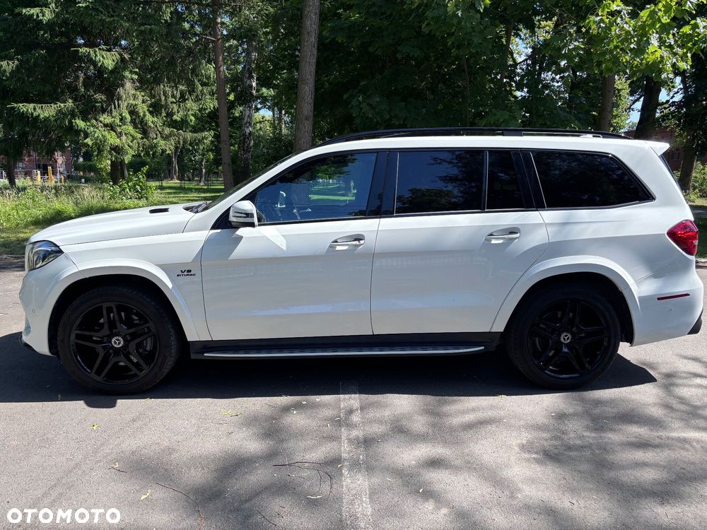 Mercedes-Benz GLS - 2