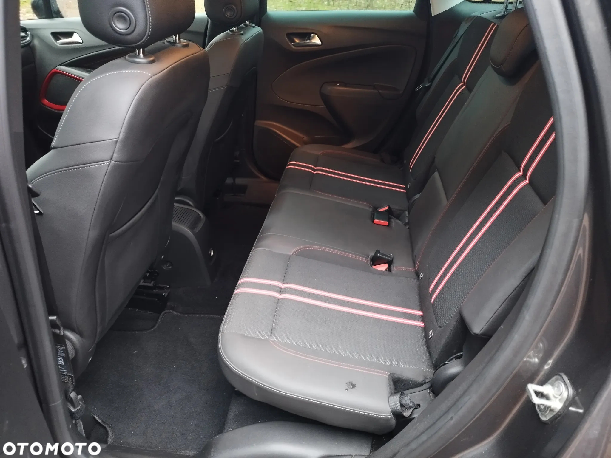 Opel Crossland X 1.2 Start/Stop Design Line - 27