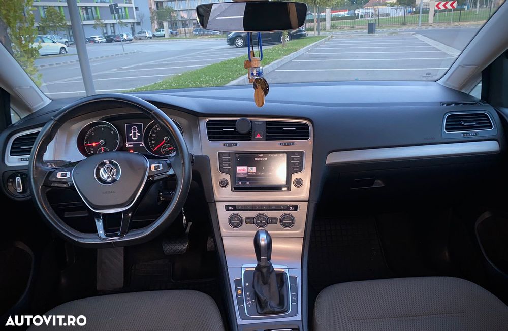 Volkswagen Golf 1.6 TDI DPF BMT DSG Comfortline - 4