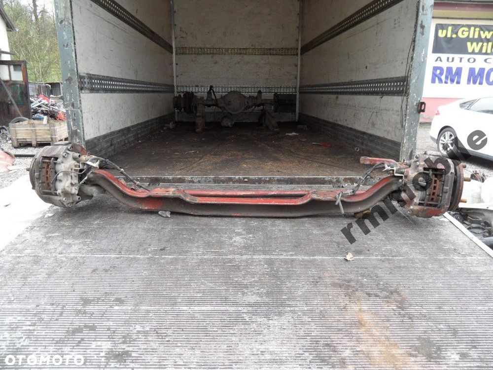 BELKA ZAWIESZENIA PRZÓD ZWROTNICA IVECO EUROCARGO - 1