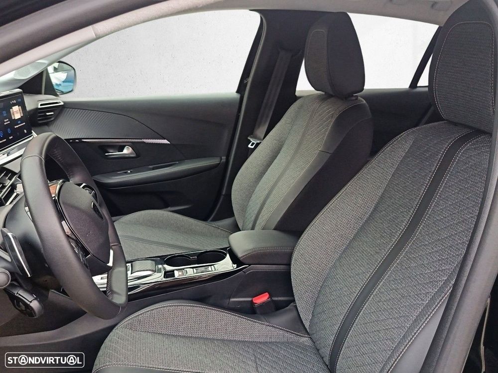 Peugeot 208 1.2 Hybrid Allure e-DCS6 - 8