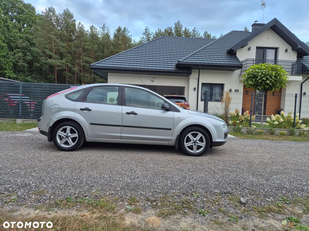 Ford Focus 1.6 TDCi FX - 23