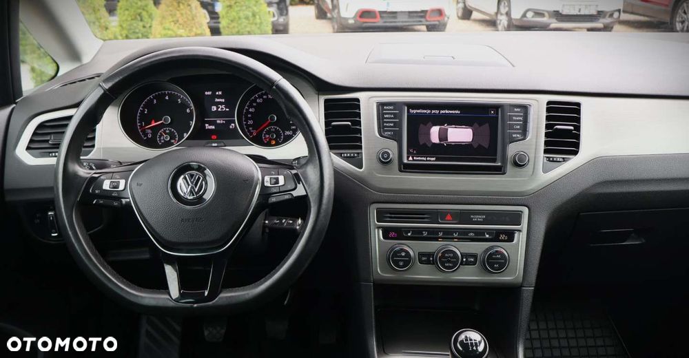 Volkswagen Golf Sportsvan - 13