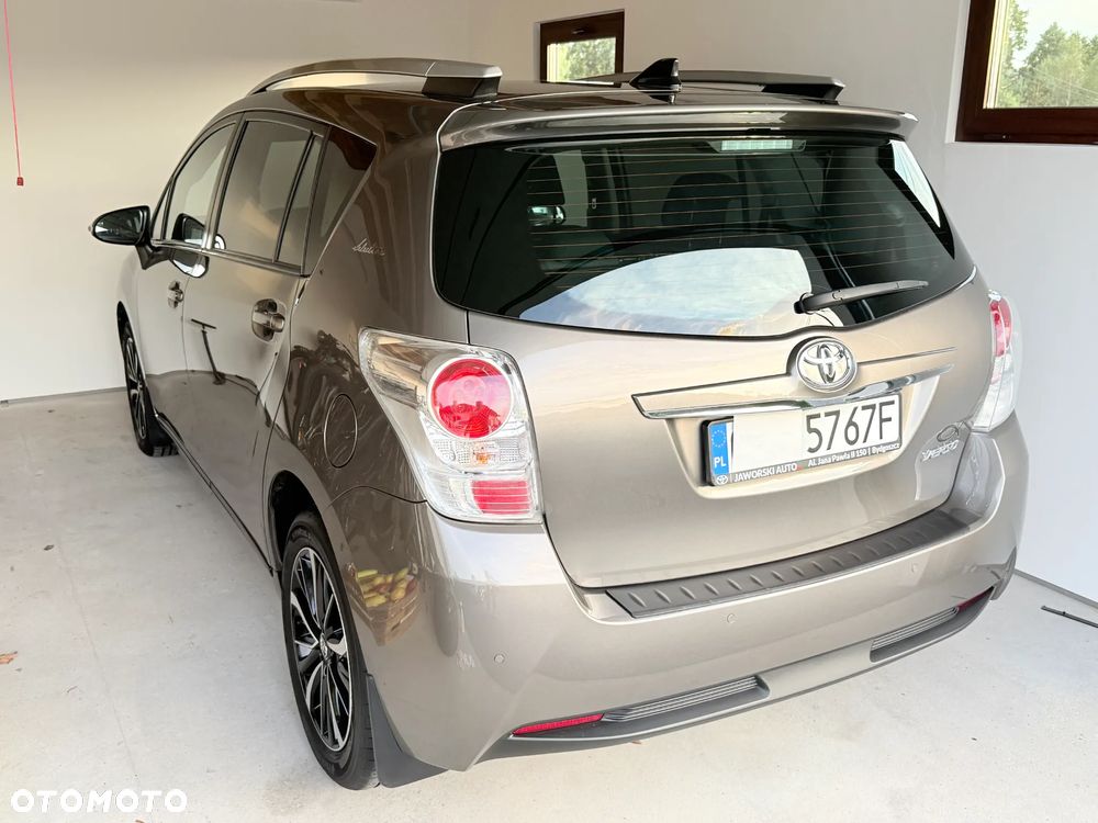 Toyota Verso - 39