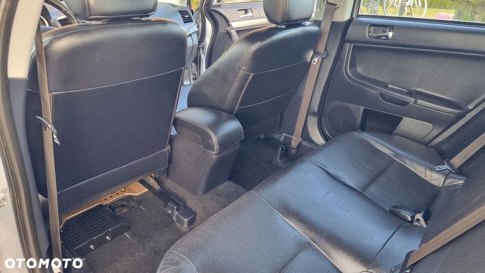 Mitsubishi Lancer 1.8 Instyle NAVI - 28