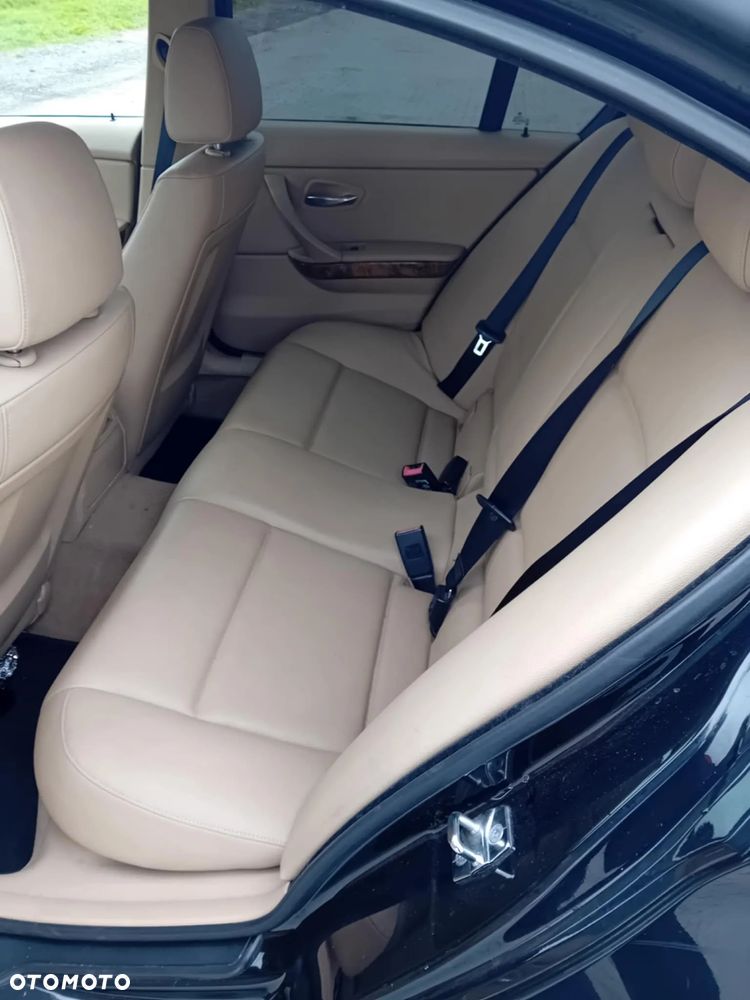 BMW Seria 3 320d - 18