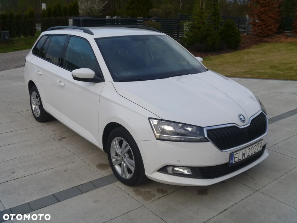 Skoda Fabia 1.0 TSI Ambition - 1