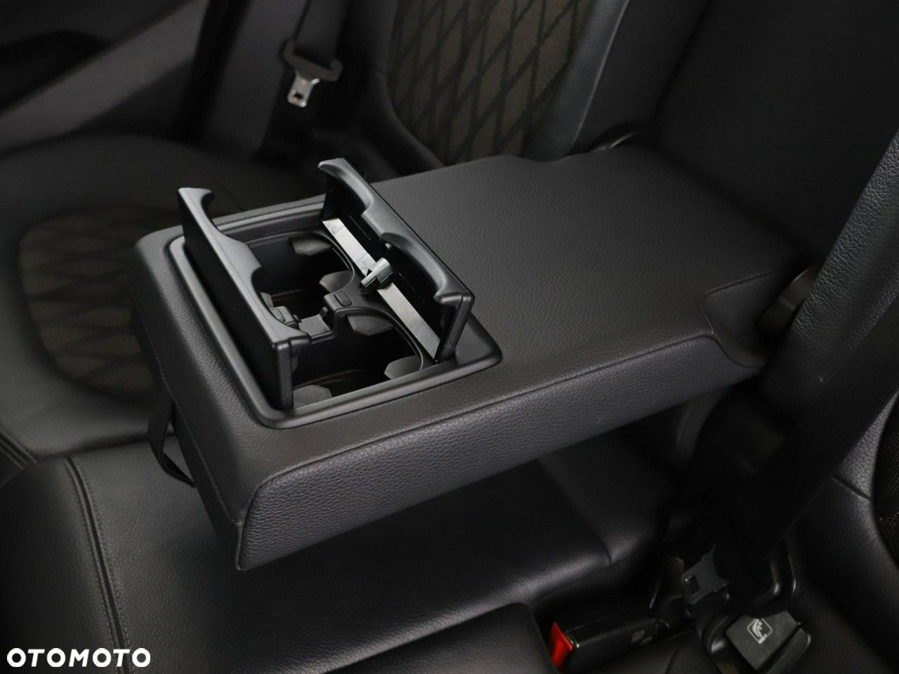 BMW X1 sDrive18d xLine - 39