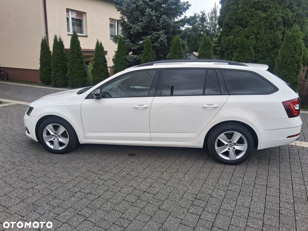Skoda Octavia 1.6 TDI Style - 9