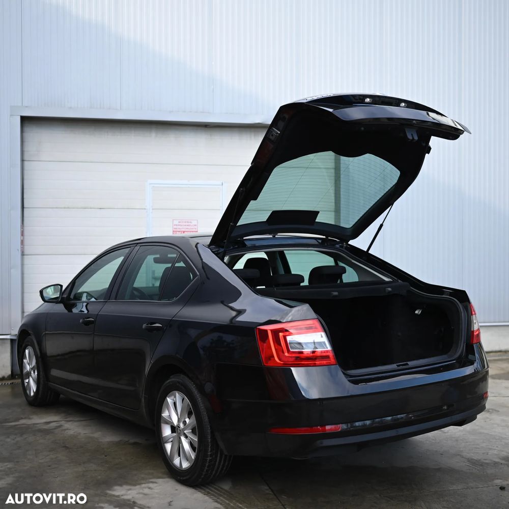Skoda Octavia - 13