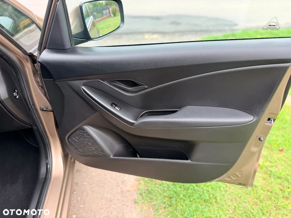 Hyundai ix20 1.4 Classic + - 19