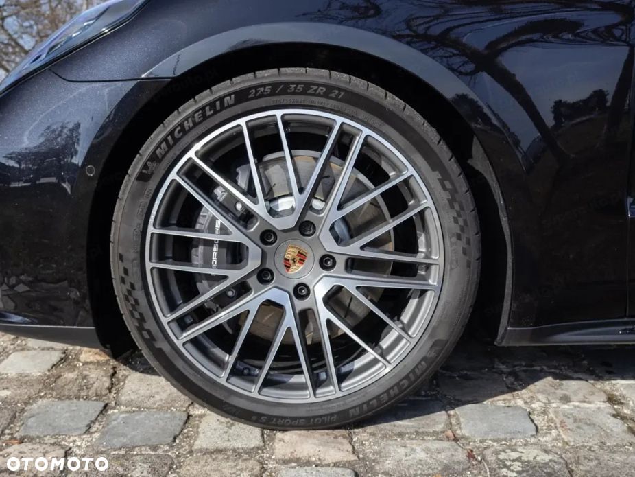 Porsche Panamera - 15