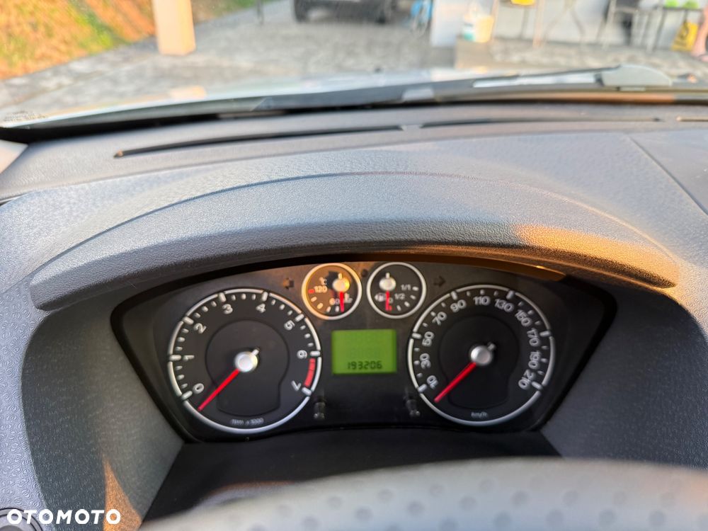 Ford Fusion 1.4 Ambiente - 6