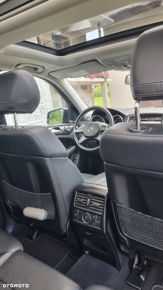 Mercedes-Benz ML - 9