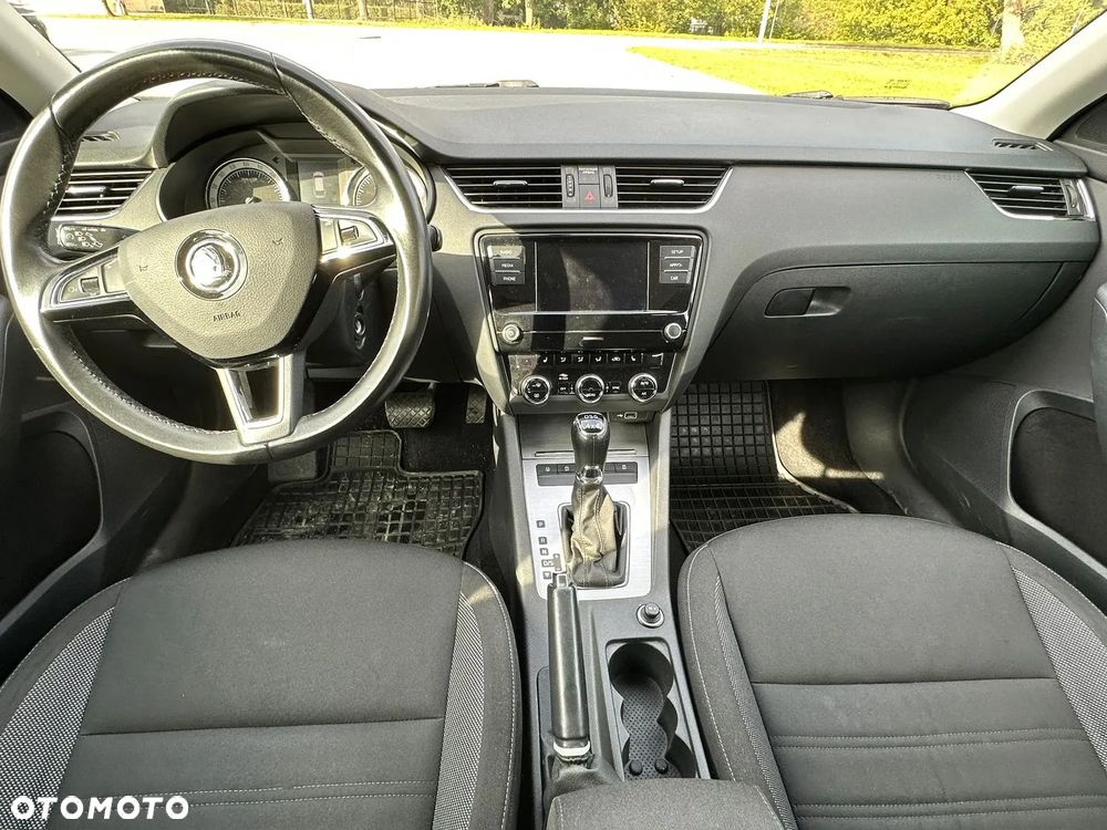 Skoda Octavia 2.0 TDI 4x4 DSG Ambition - 15
