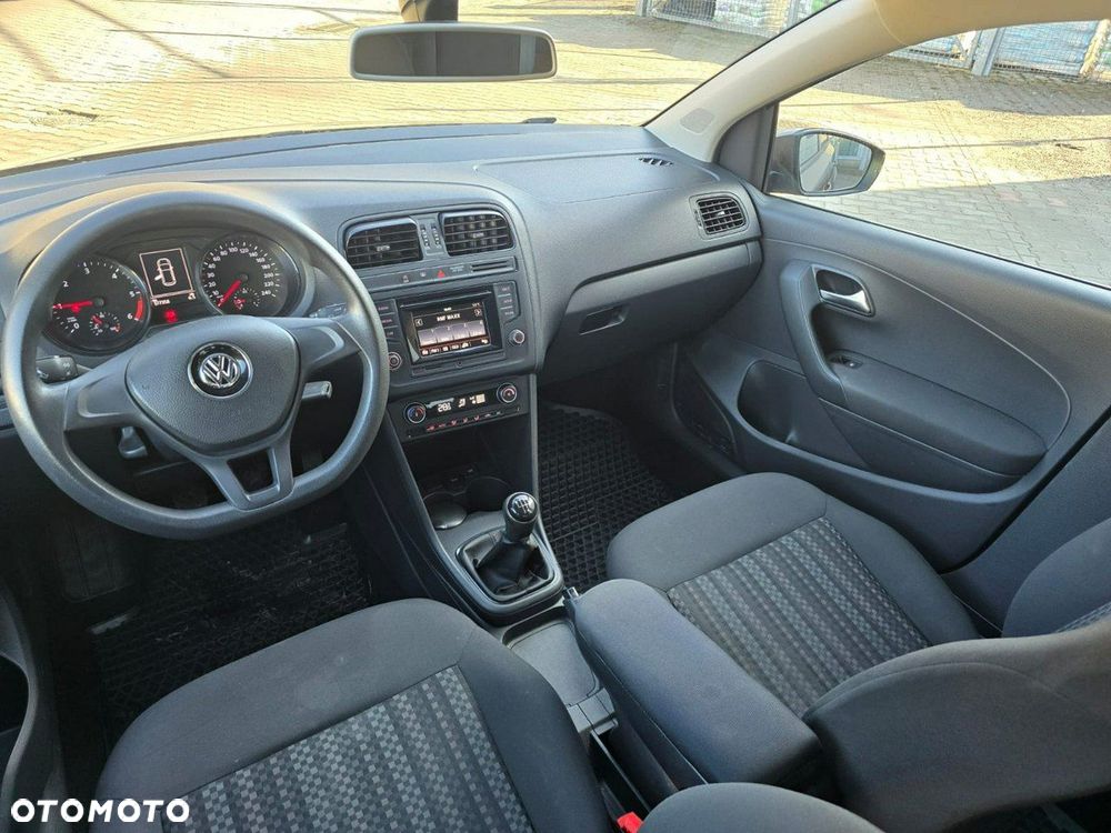 Volkswagen Polo - 13