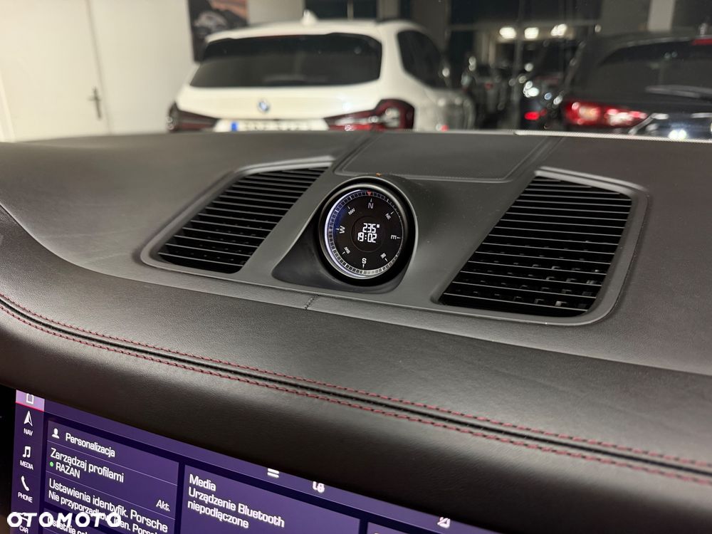 Porsche Cayenne Platinum Edition - 36