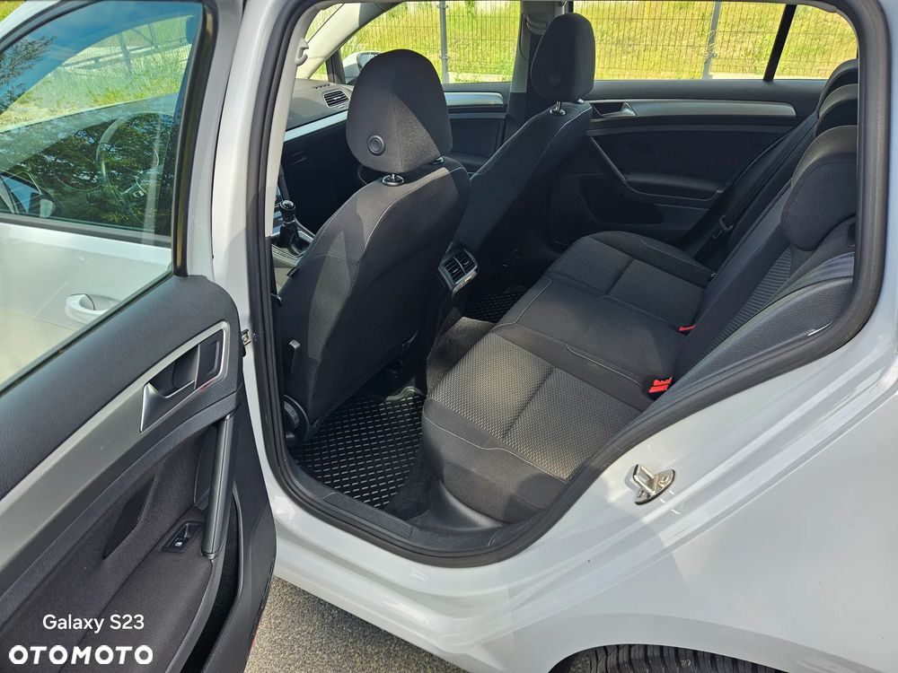 Volkswagen Golf 1.6 TDI BlueMotion Trendline - 15