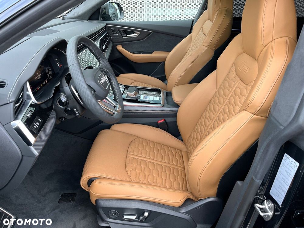 Audi RS Q8 - 16