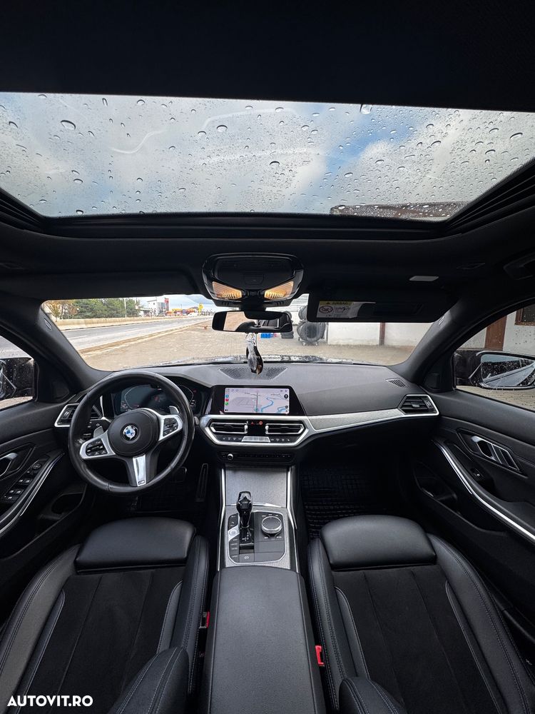 BMW Seria 3 320i AT - 12