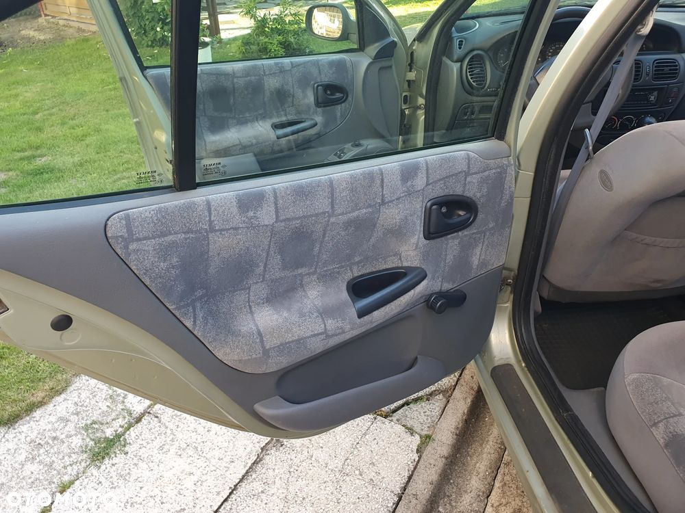 Renault Megane - 17